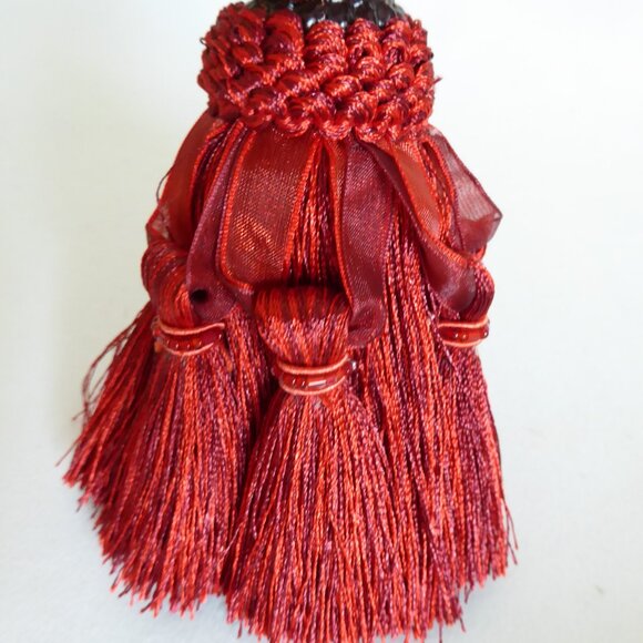 NEW 5” DECORATIVE ACCENT ROYAL CROWN TOPPED RED BURGUNDY BEADED RIBBON TASSEL - Picture 8 of 9